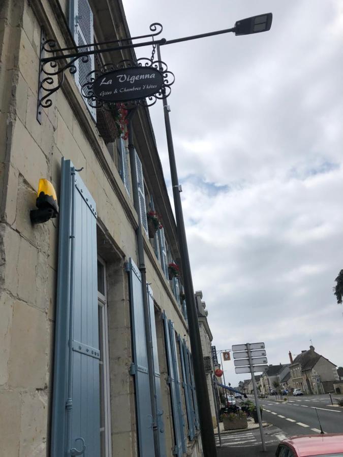 Suite En Chambre D'Hotes La Vigenna Les Ormes  Exteriér fotografie